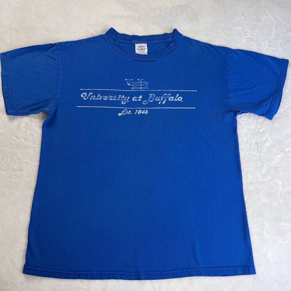 University of Buffalo Orientation vintage T-shirt Delta Pro Weight size Medium
